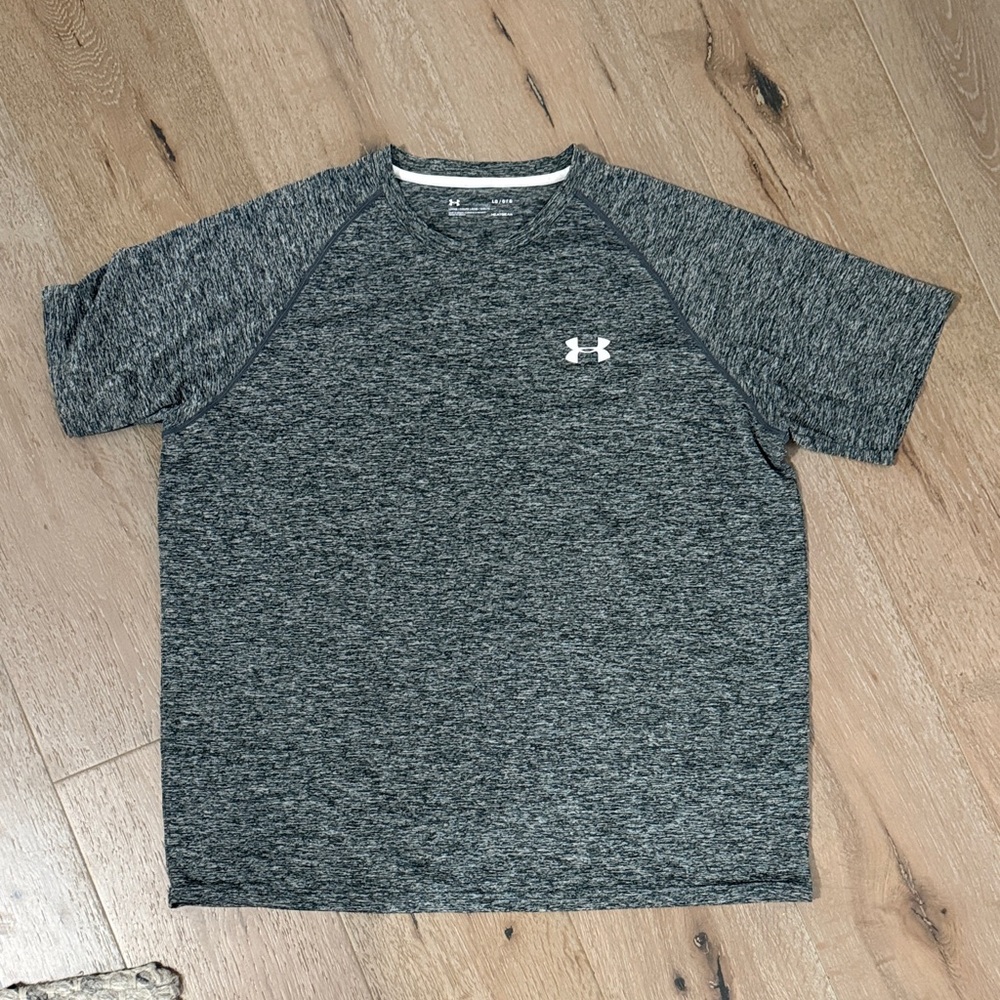 Under Armour Men's Charcoal Heather Tee